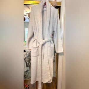 Barefoot Dreams Robe CozyChic white Size 2